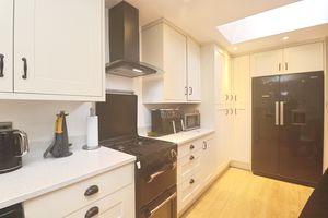 LORDS COTTAGE- click for photo gallery